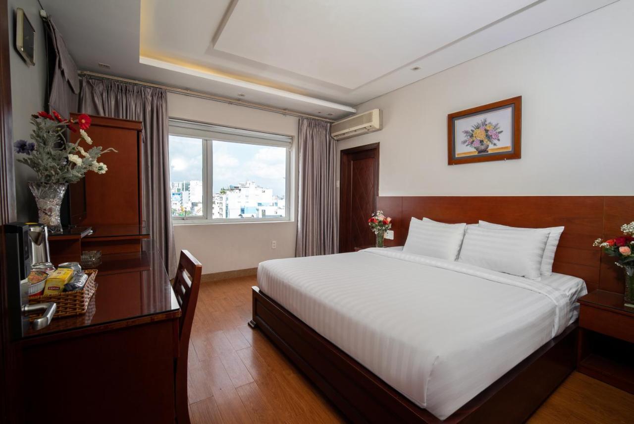 Van Ha Hotel Ho Chi Minh City Exterior photo